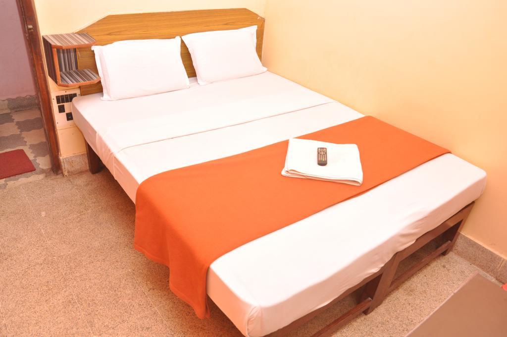 Villa Shiva Guru Comforts à Mysore Extérieur photo